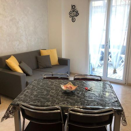 Casa Francesca: Un Mare Di Relax! Apartment เวนติมิญา ภายนอก รูปภาพ