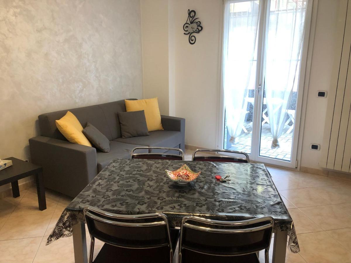 Casa Francesca: Un Mare Di Relax! Apartment เวนติมิญา ภายนอก รูปภาพ